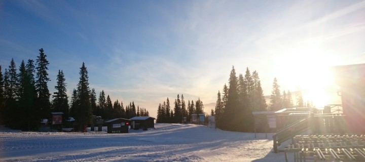Premiärhelg och snökanonerna går för fullt.. Premiärhelg och snökanonerna går för fullt..